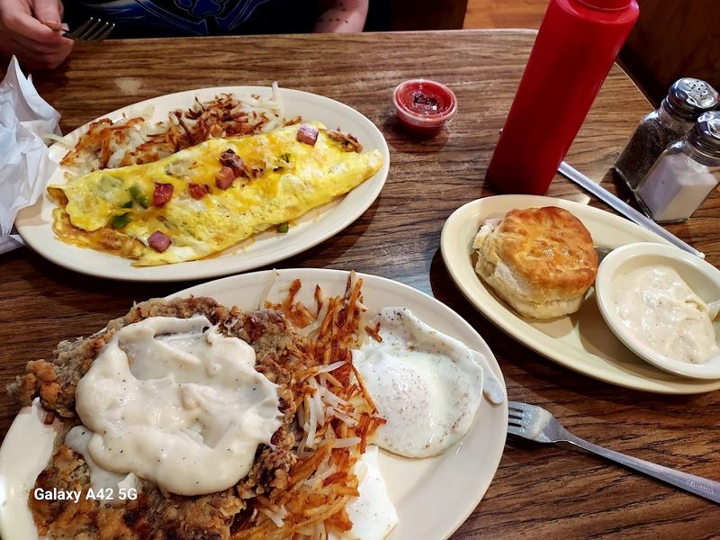 Clanton's Cafe - Vinita, Oklahoma