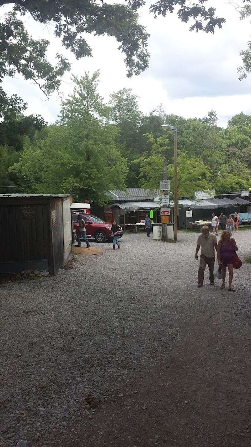 This Massive Flea Market In Tennessee Is Almost Too Good To Be True 10 A Sprawling Layout That Takes Real Time to Explore