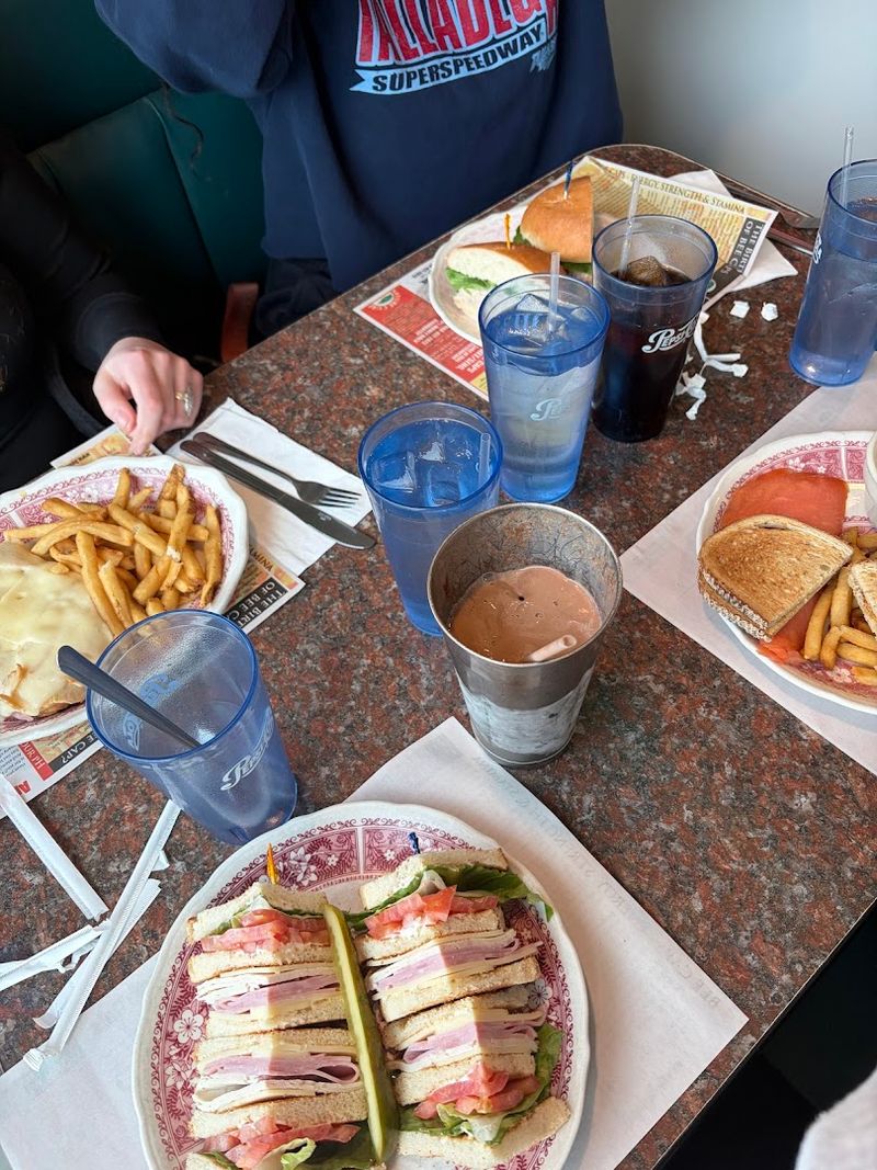 The Turkey Club That Stacks Up
