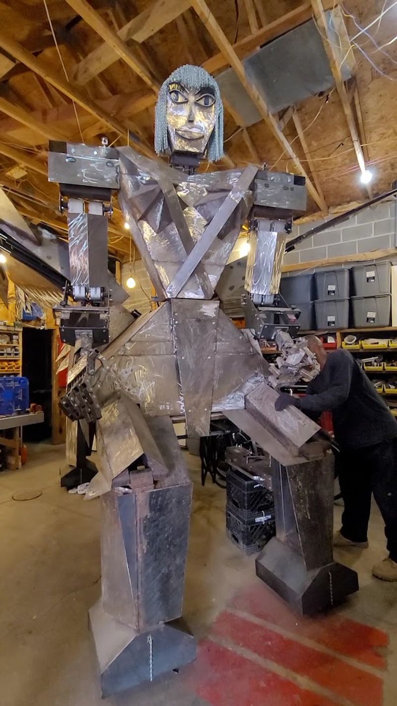 Winged Goddesses With Flapping Wings and Moving Fingers