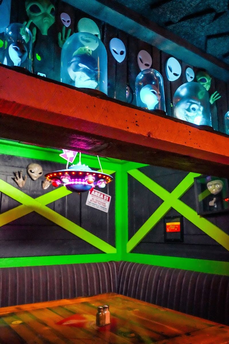 Themed Tables and Wild Decor