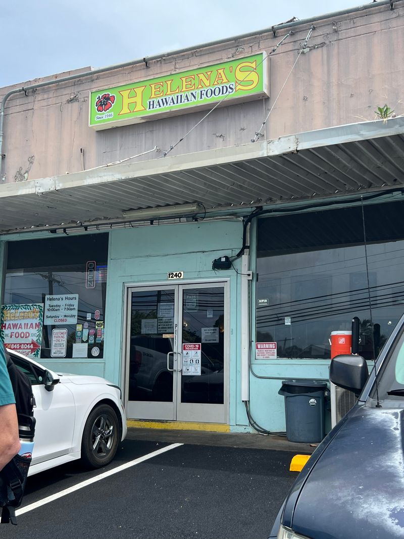 Helena's Hawaiian Food – Honolulu, Hawaii