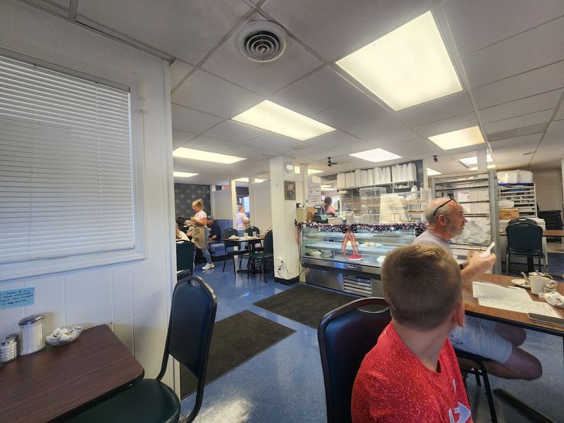 A Cozy Atmosphere Along the Huron River