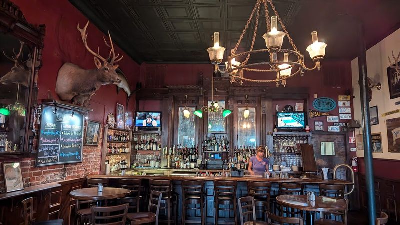 The Vintage Atmosphere and Historic Building