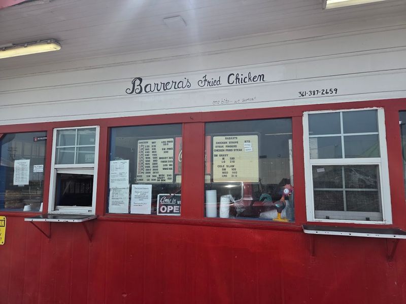 A simple Texas restaurant famous for its fried chicken 10 A Robstown Institution With Deep Roots