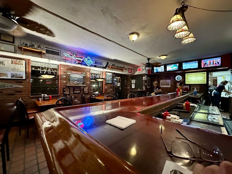 Old-School Sports Bar Atmosphere You Cannot Fake