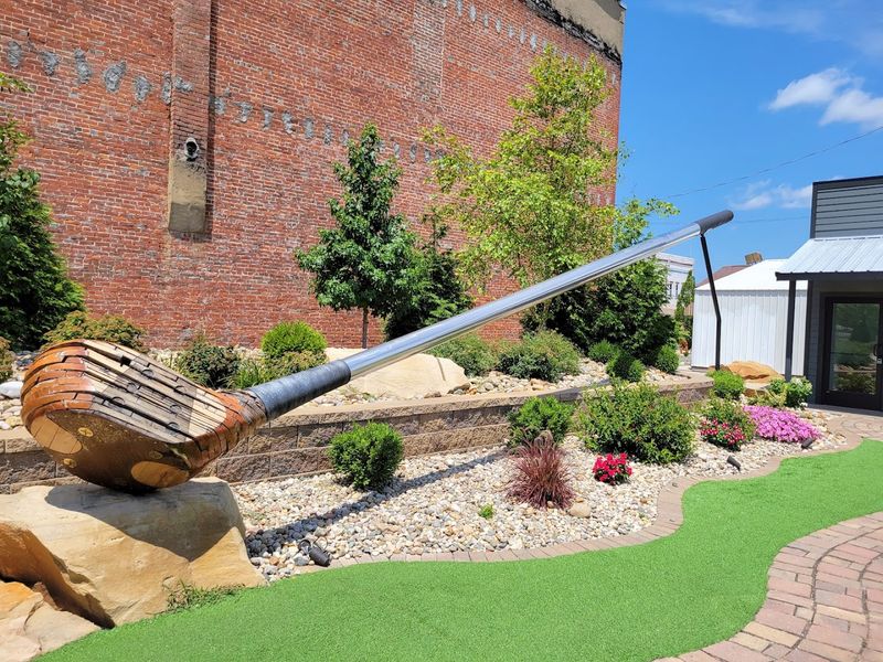 The World's Largest Pitchfork