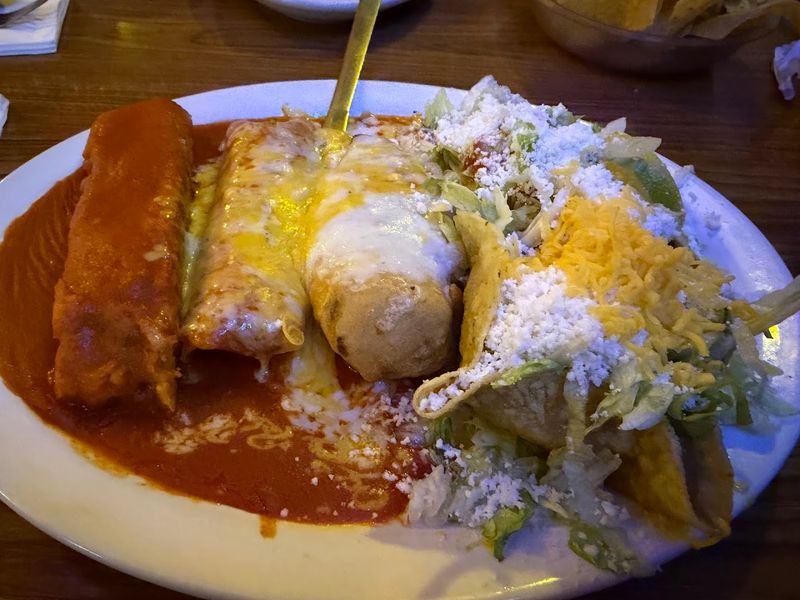 This Arizona taco spot is serving the kind of Sonoran flavor people end up craving for days 2 The Bill Clinton Combo: A Presidential Plate Worth Ordering