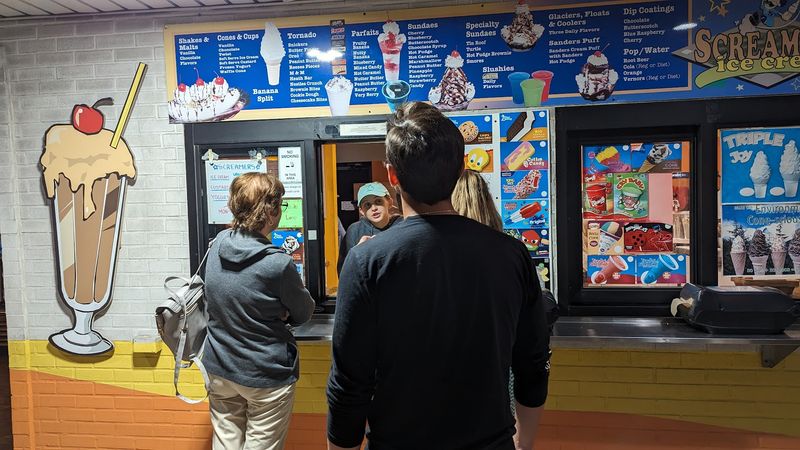 This Michigan Ice Cream Shop With A Horror Theme And Mini Golf Is Truly Unique 2 The Horror Theme That Sets Screamers Apart