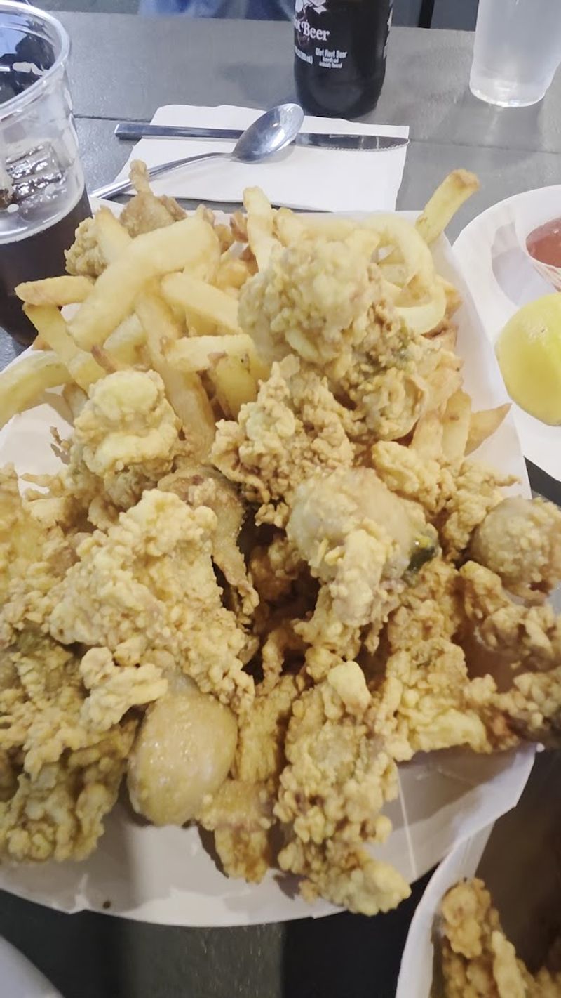 The Legendary Fried Clams with Belly