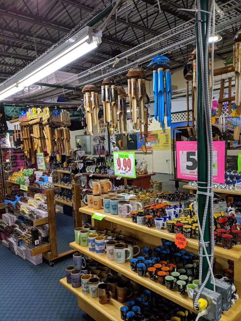 This huge Florida flea market is where $35 stretches surprisingly far 2 Florida Souvenirs and Keepsakes for Under $10