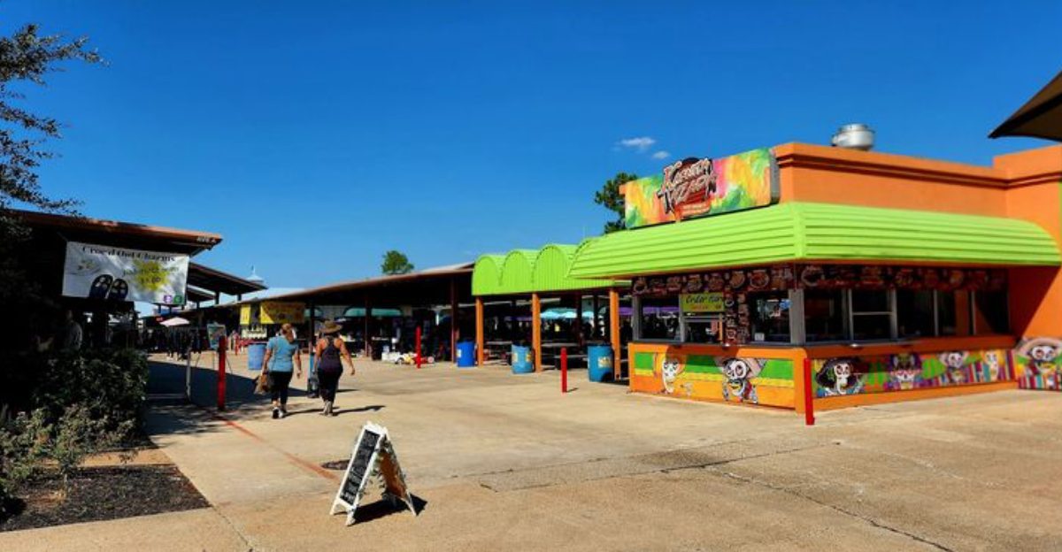 This huge Texas swap meet is said to take an entire day to fully