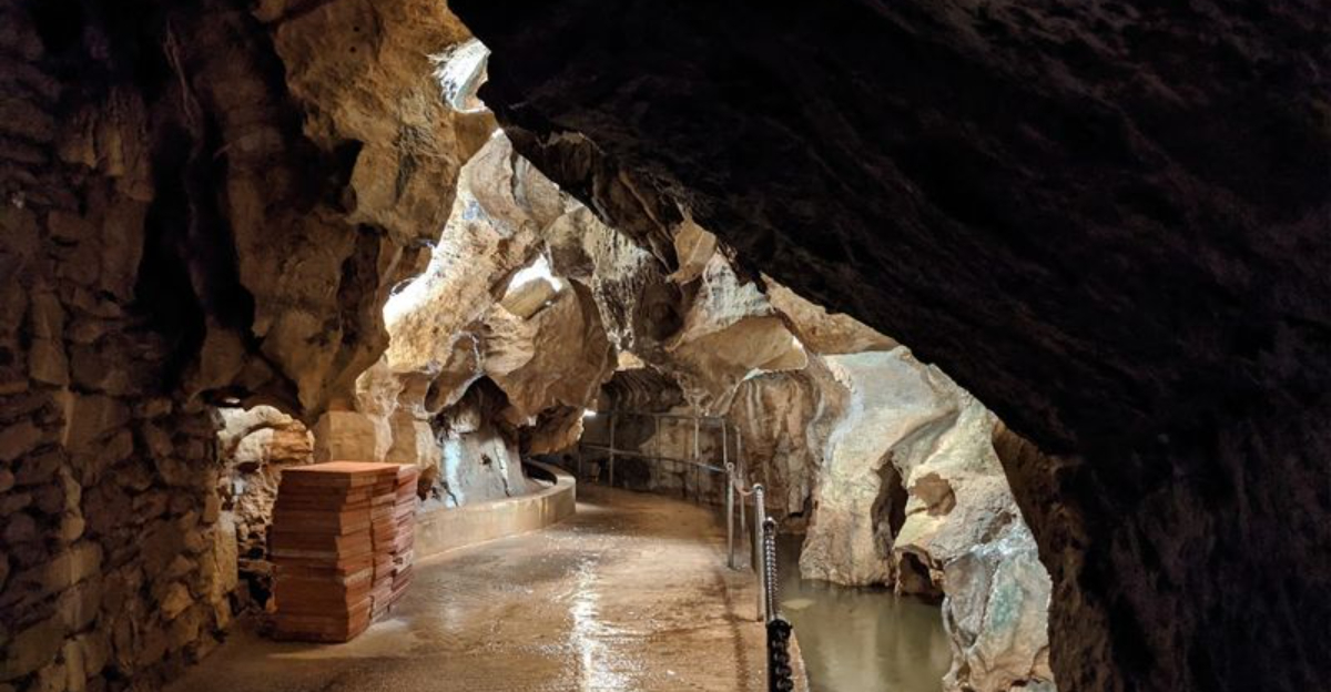 This incredible North Carolina cave is a hidden gem most people dont know about