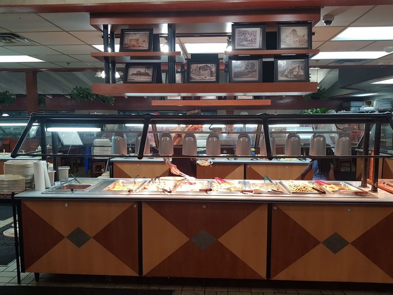 A Southern Spread That Goes On and On