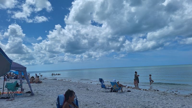 10 Florida beach escapes that feel quieter, prettier, and more special than the usual tourist spots 7 Barefoot Beach County Preserve - Bonita Springs, Florida