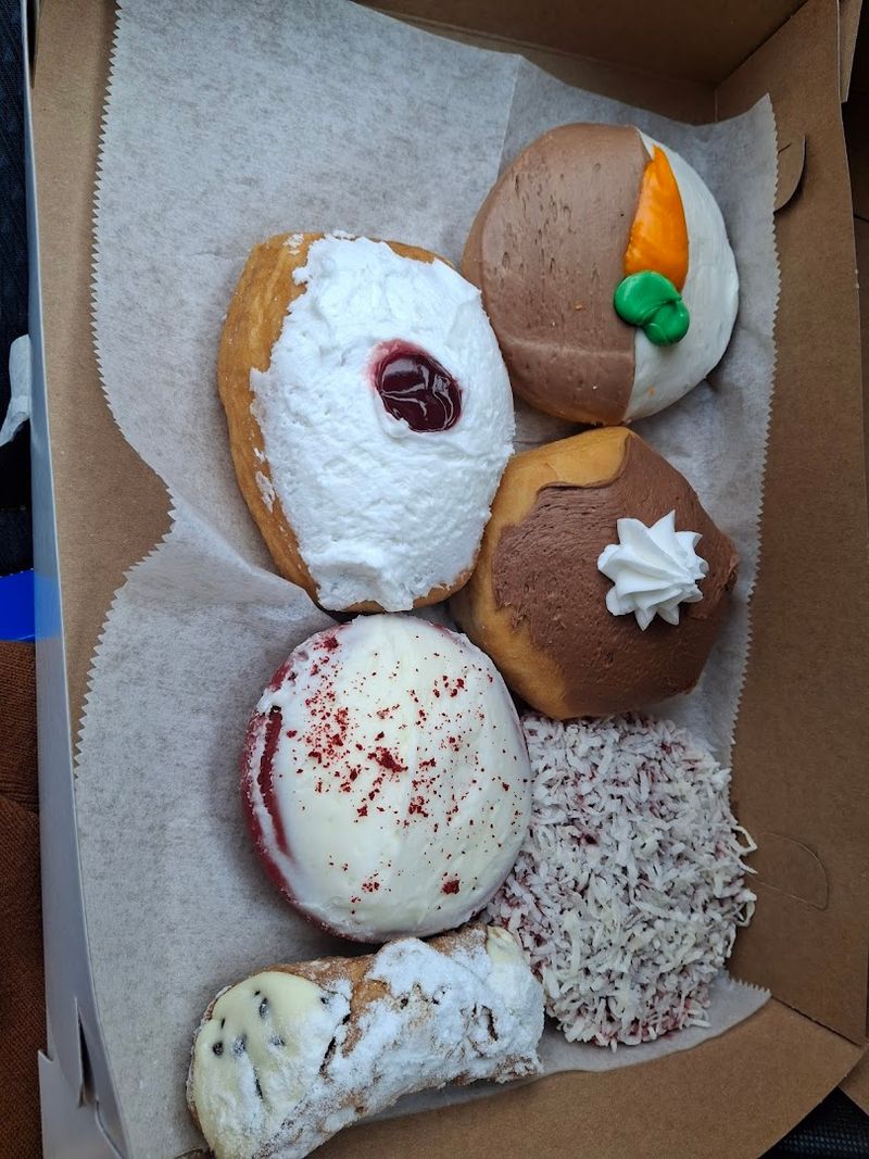 Fresh Donuts That Beat the Chain Stores