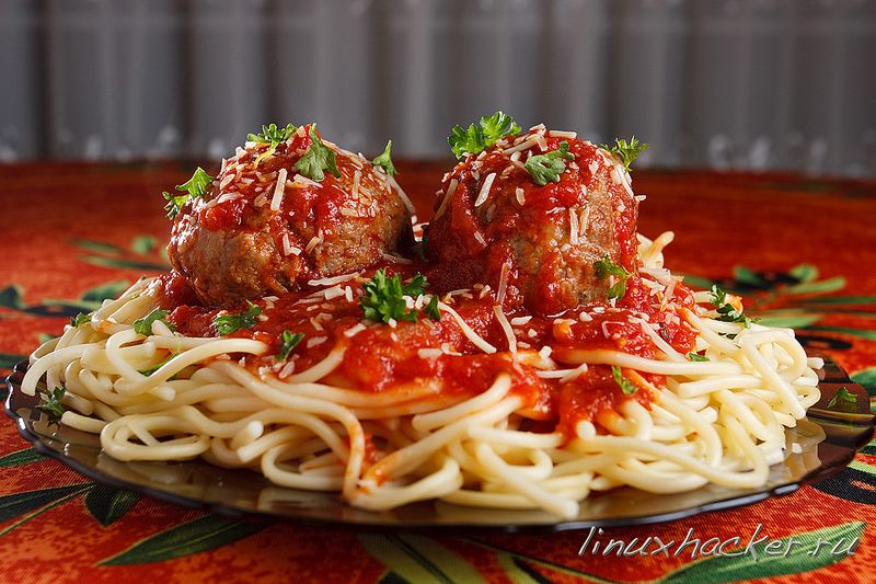 Spaghetti and meatballs
