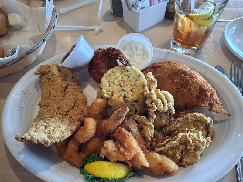 Monument Inn - La Porte, Texas