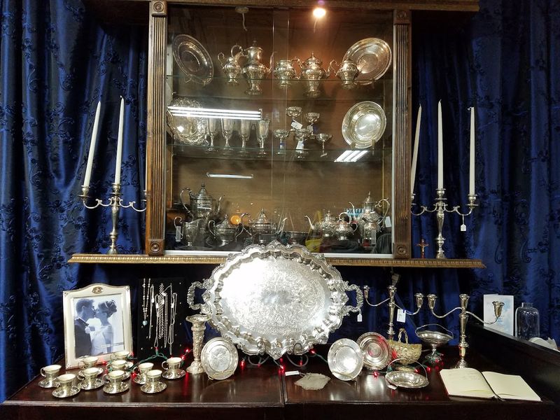 Jewelry and Accessories With Old-School Flair