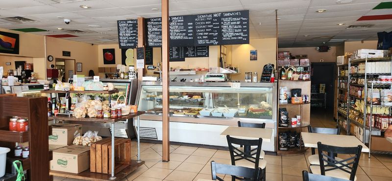 Piccolo Italian Market & Cafe - Boca Raton