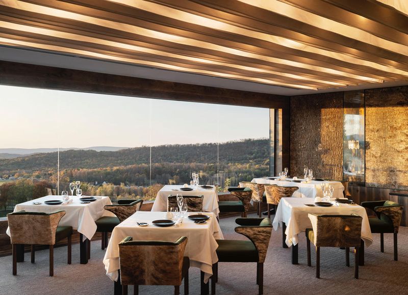 Restaurant Latour - Hamburg, New Jersey