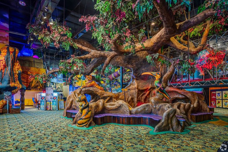 Makutu's Island - Chandler, Arizona