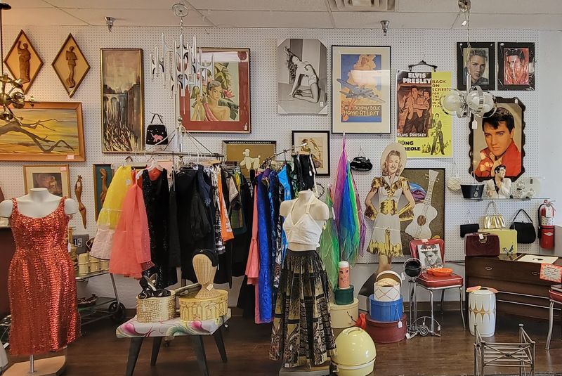 Vintage Clothing and Accessories Worth Hunting For