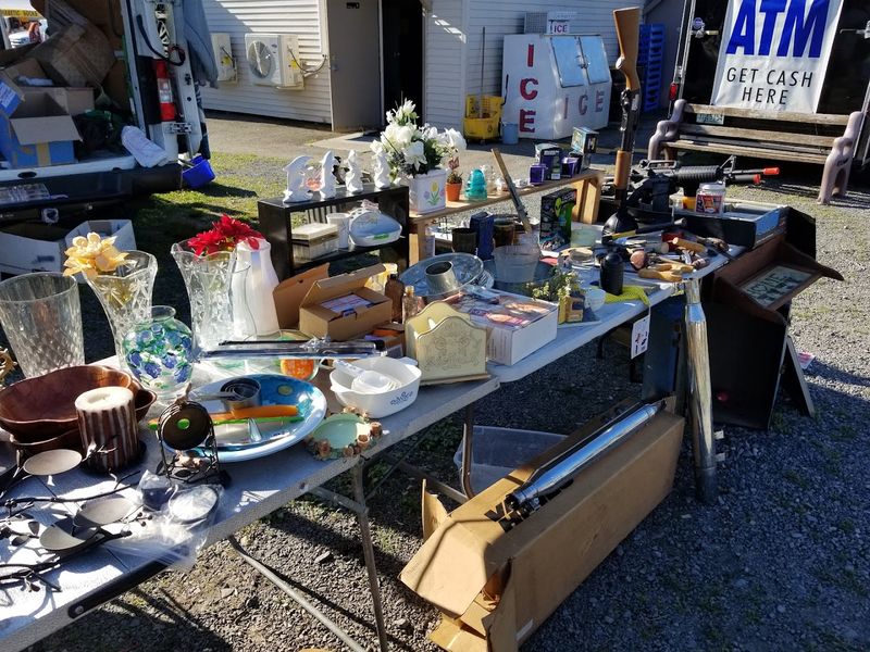 Vintage and Antique Finds Around Every Corner