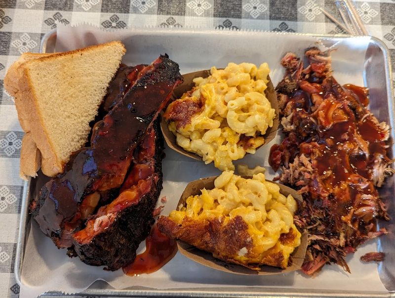 Dem 2 Brothers and a Grill BBQ - Charleston, West Virginia