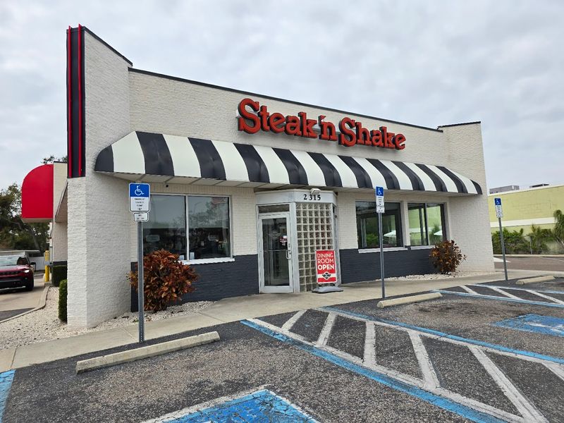 Florida Fast Food Spots, Chains, and Diners Locals Keep Coming Back To 9 Steak 'n Shake - Tampa, Florida