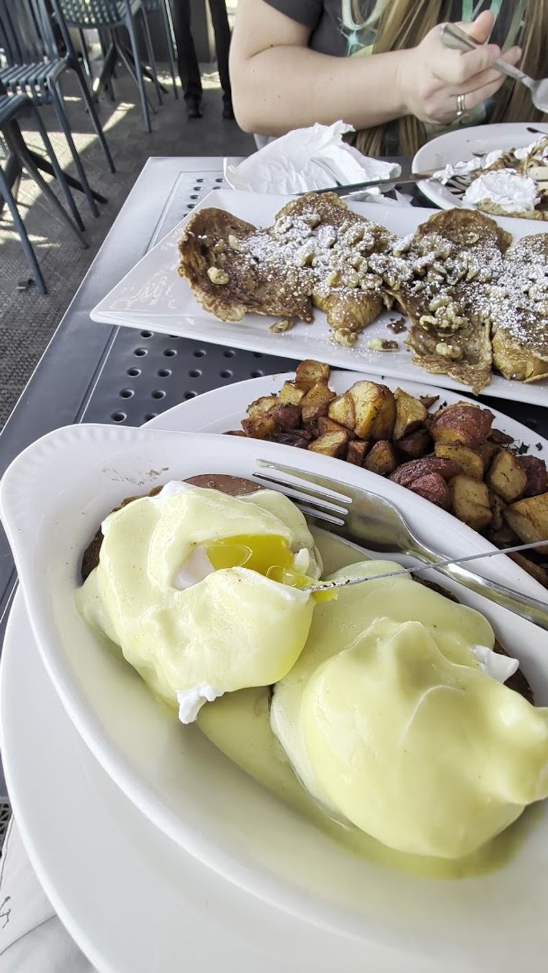 A Crowd-Pleasing Menu With Something for Everyone