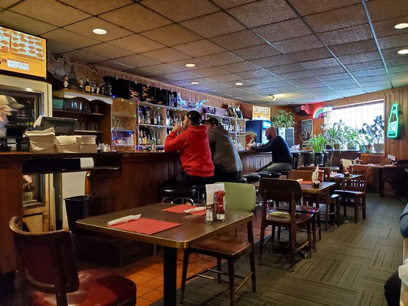 A No-Frills Room With Real Regulars