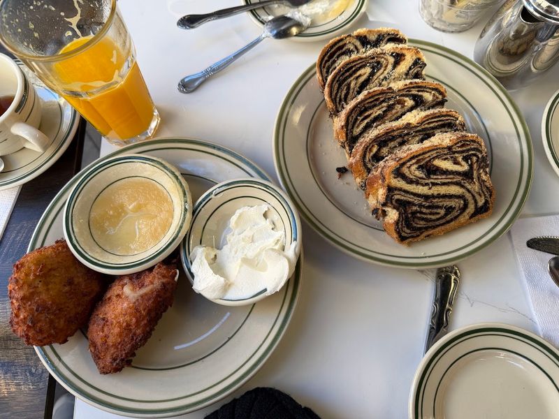 Babka So Good It Deserves Its Own Fan Club