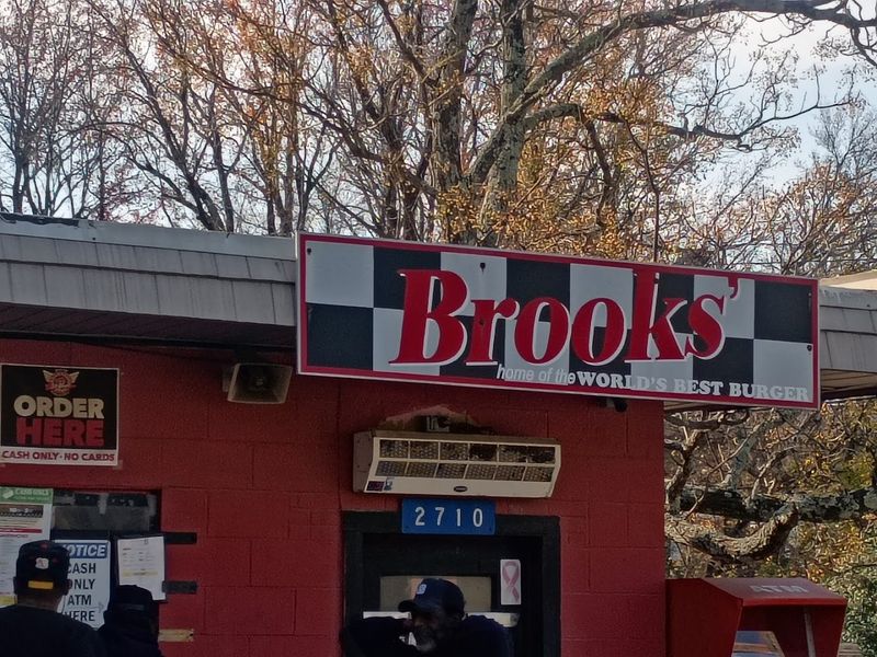 Why Brooks Sandwich House Belongs on Every Charlotte Food List