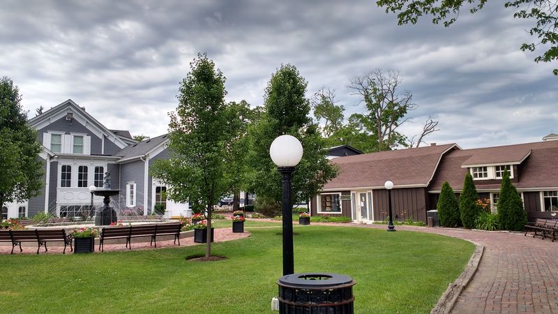 Making Memories in Long Grove Worth Returning For