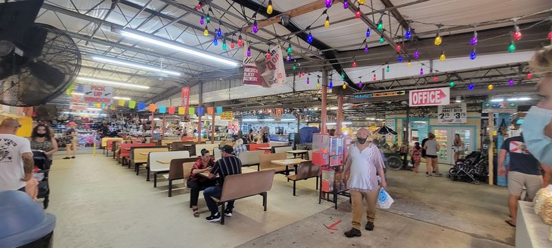Florida’s Best Empanada Is Found At This Unassuming Flea Market 5 Food options that make lingering easy