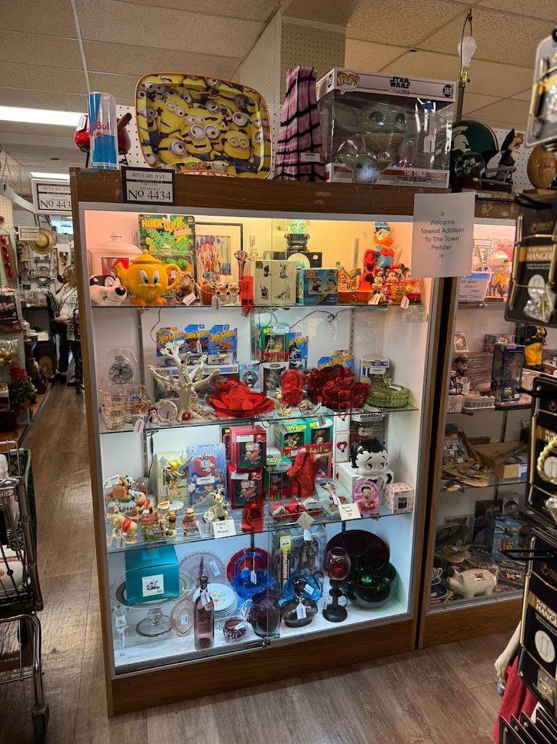 Jewelry, Figurines, and Decorative Pieces