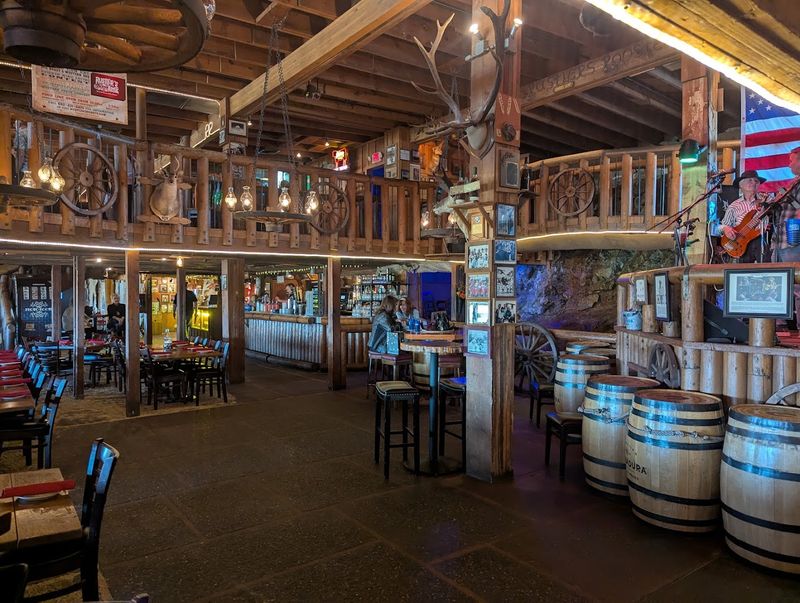 Wild West Decor That Transforms the Entire Space