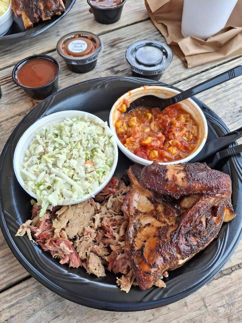 Bigun's Barbeque - Talking Rock, Georgia