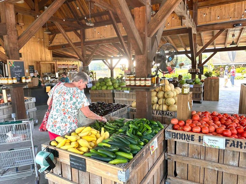 Willie's Roadside Market At Boone Hall Farms - Mt Pleasant, South Carolina