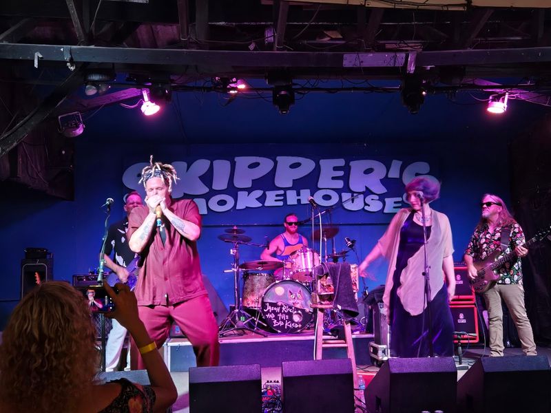 People Drive For Hours To Try The Key Lime Pies At This Simple Florida Restaurant 6 Live Music Seven Days a Week — Almost