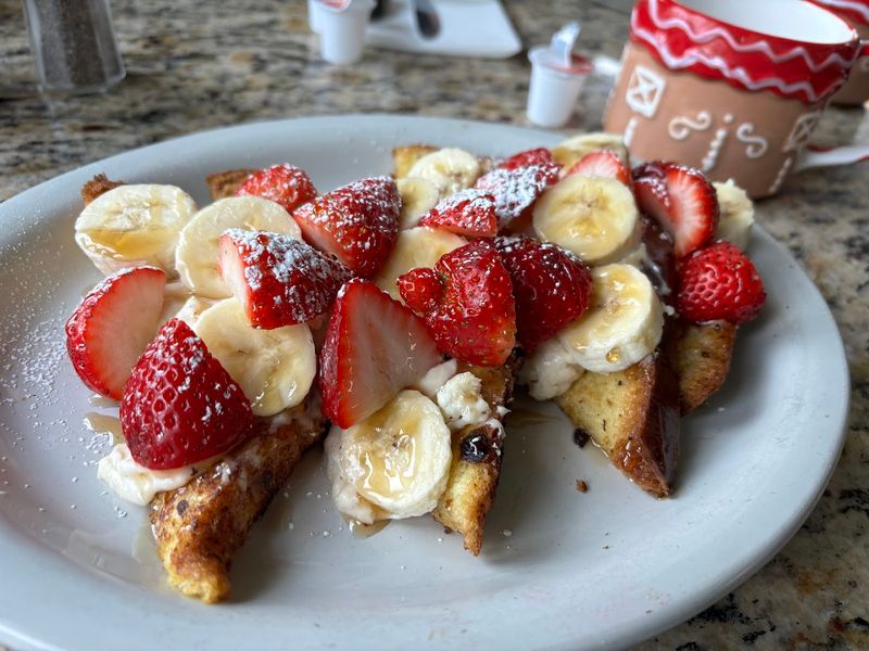 The Stuffed French Toast That Customers Call Heavenly