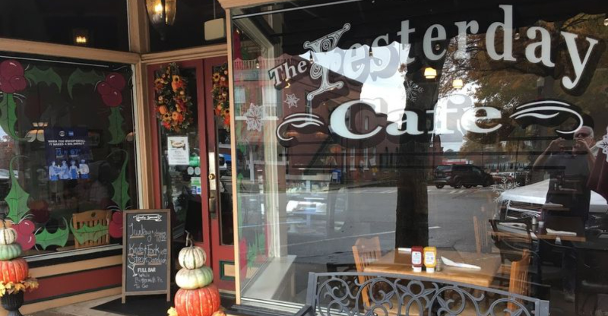 14 mom and pop diners in Georgia where the comfort food feels wonderfully nostalgic