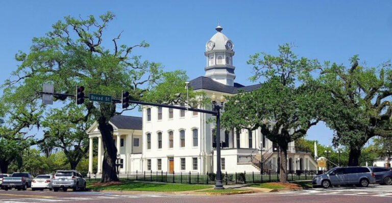 15 Charming Towns in Georgia Where Living on Social Security Alone Is Actually Possible