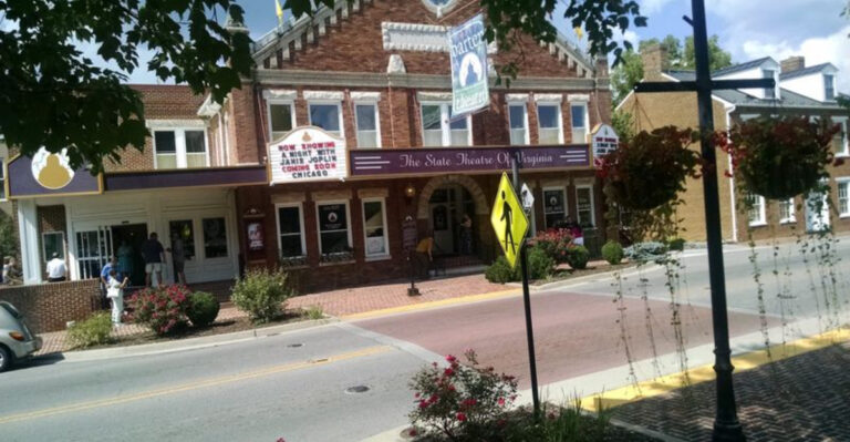 16 Gorgeous Virginia Mountain Towns Where The Views Feel Almost Unreal