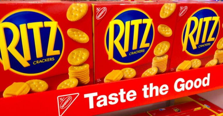 18 Nostalgic Snacks Americans Grew Up With