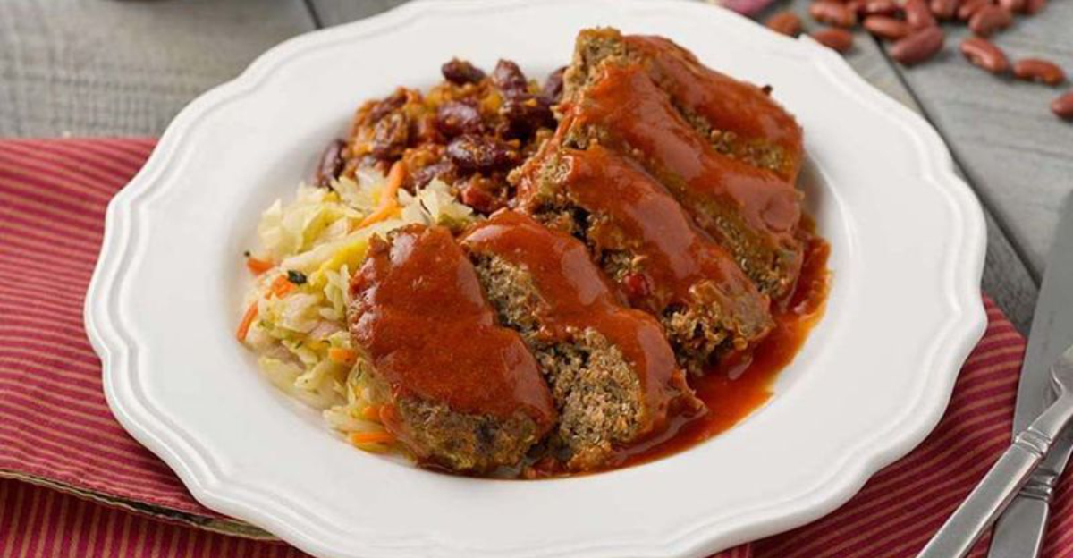 18 Old School Diner Meals from the 1950s That Still Feel Like Pure Comfort Today
