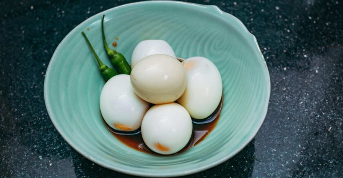 20 Surprisingly Filling Breakfast Foods That Help People Avoid Snacking Before Lunch