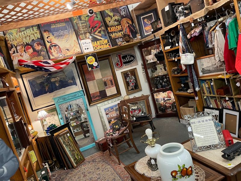 22nd Street Antique Mall - Tucson, Arizona