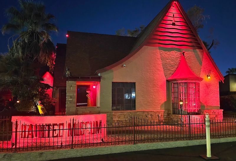 A 1938 Mansion That Breathes Atmosphere